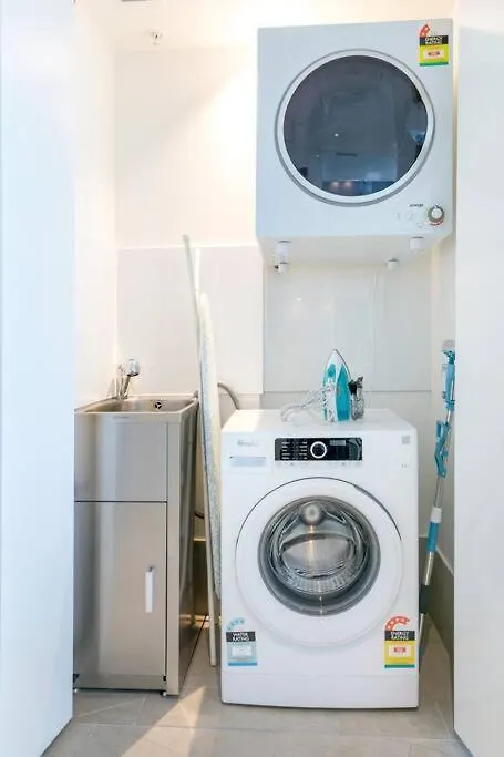 L19 Spacious Apt, Wi-Fi, Parking By Stylish Stays Brisbane Apartment
