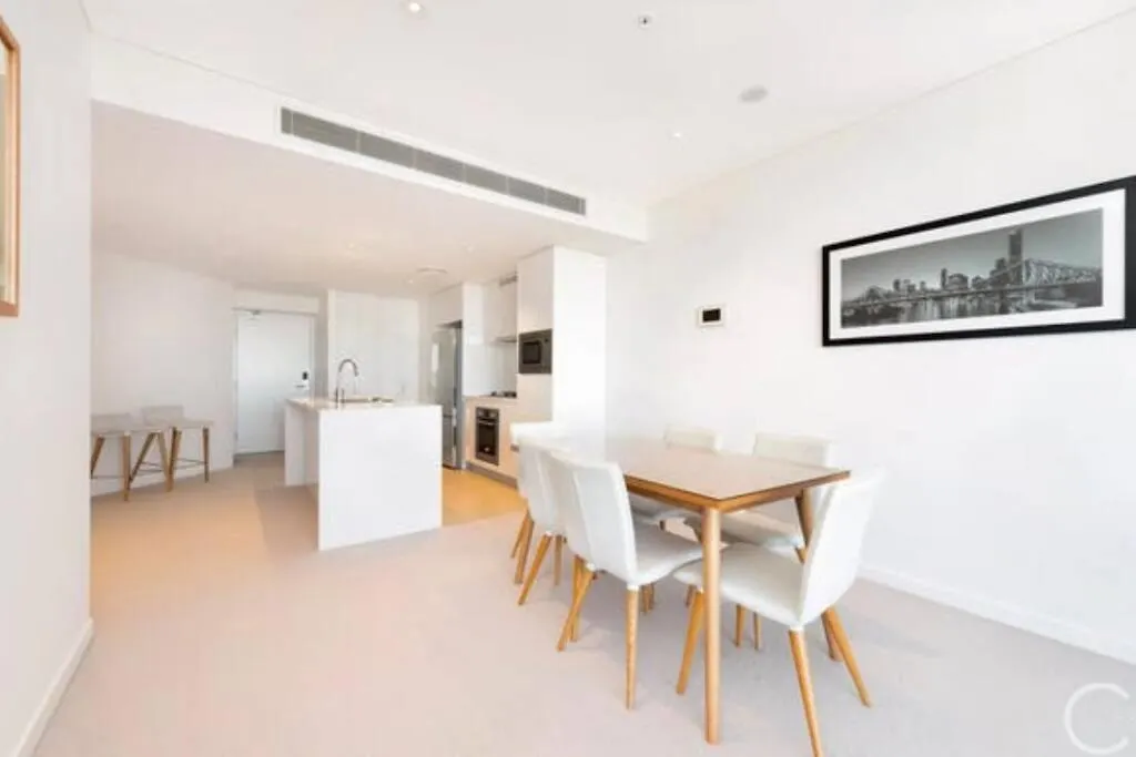 L19 Spacious Apt, Wi-Fi, Parking By Stylish Stays Brisbane