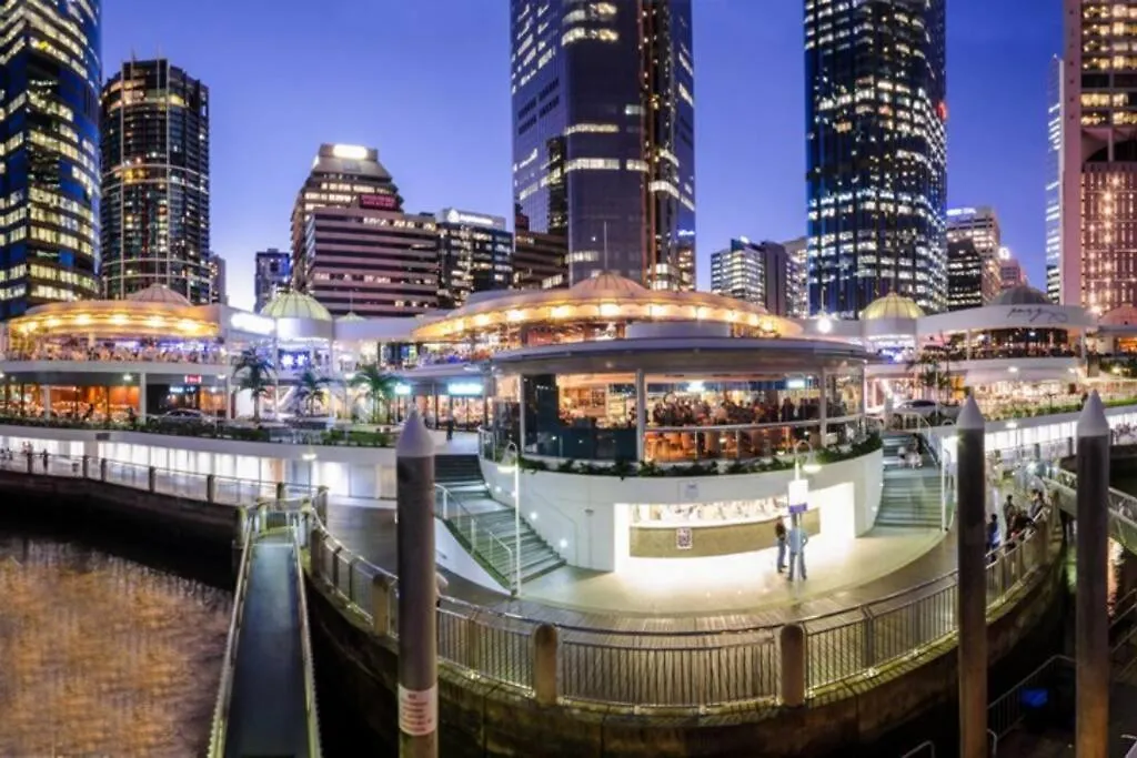 L19 Spacious Apt, Wi-Fi, Parking By Stylish Stays Brisbane 0*,  Australia