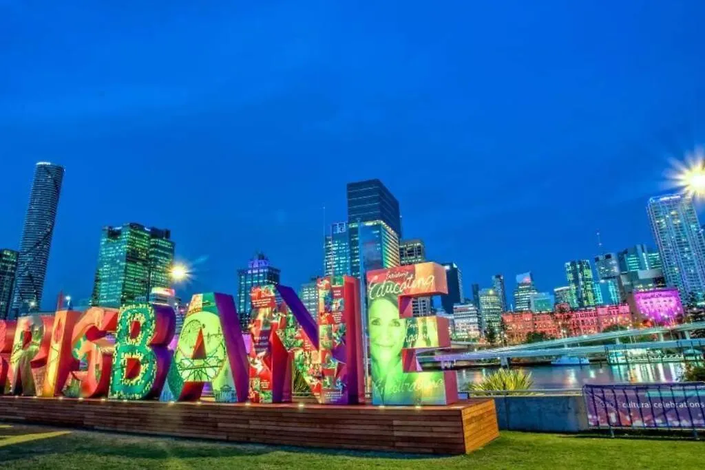 Apartment L19 Spacious Apt, Wi-Fi, Parking By Stylish Stays Brisbane