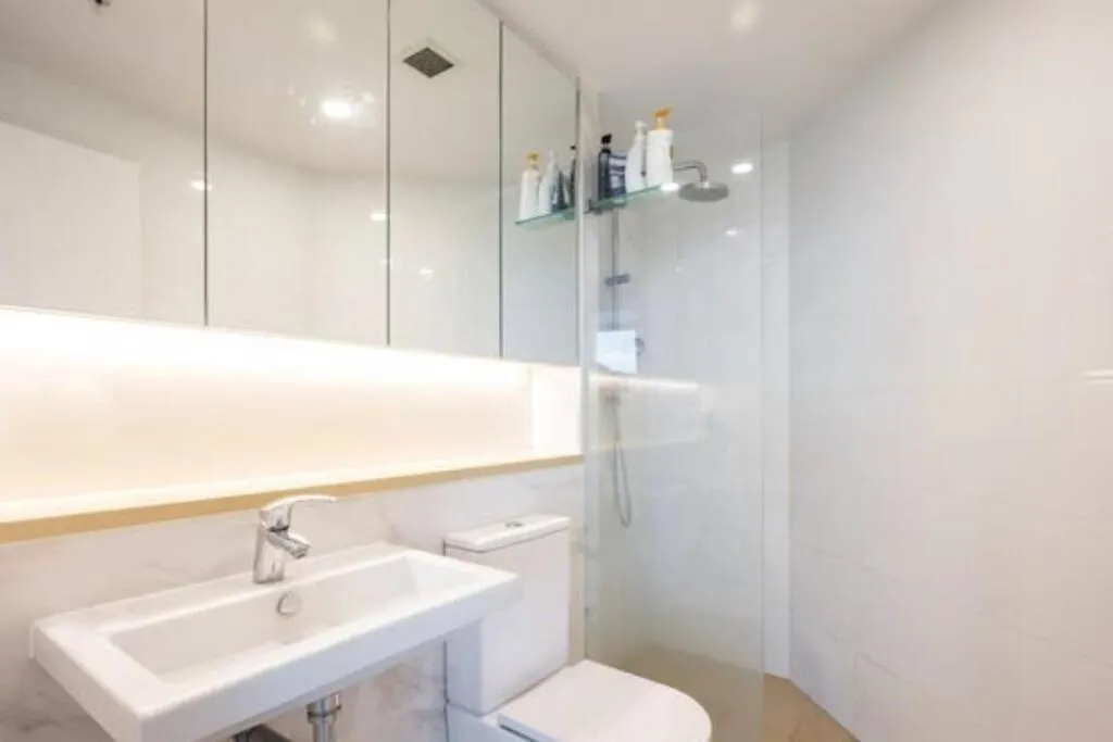 L19 Spacious Apt, Wi-Fi, Parking By Stylish Stays Brisbane Apartment